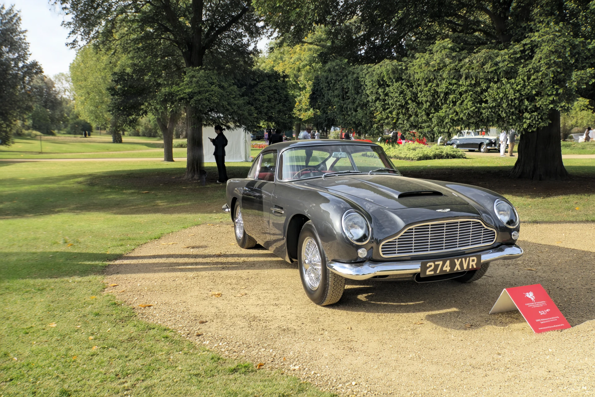 Aston Martin DB4 Vantage 1963 года в три четверти спереди