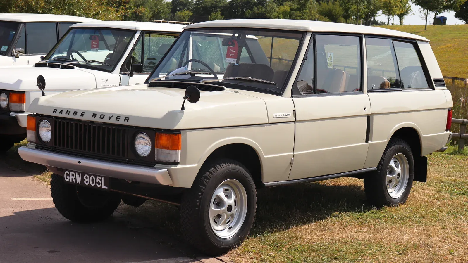 Land Rover: от фермерского алюминия до Range Rover SV и Defender OCTA