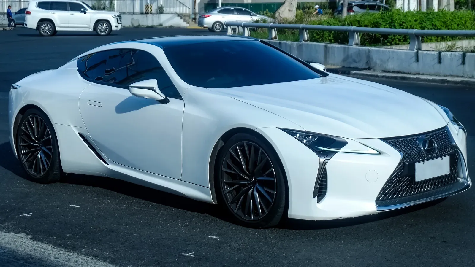Lexus под заказ в Россию: что важно знать перед покупкой