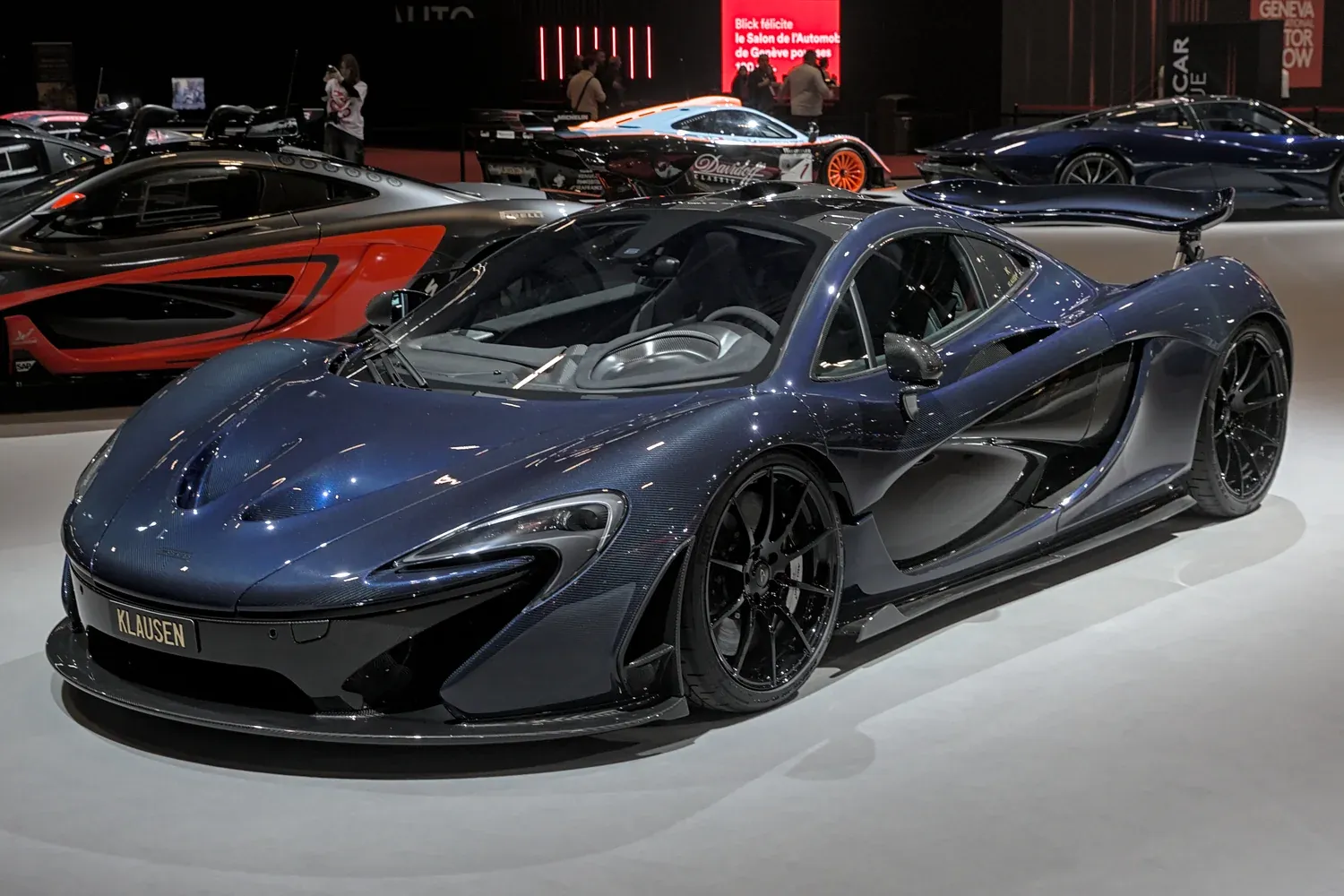 McLaren: P1, 720S и Artura: гибриды и карбон в серии