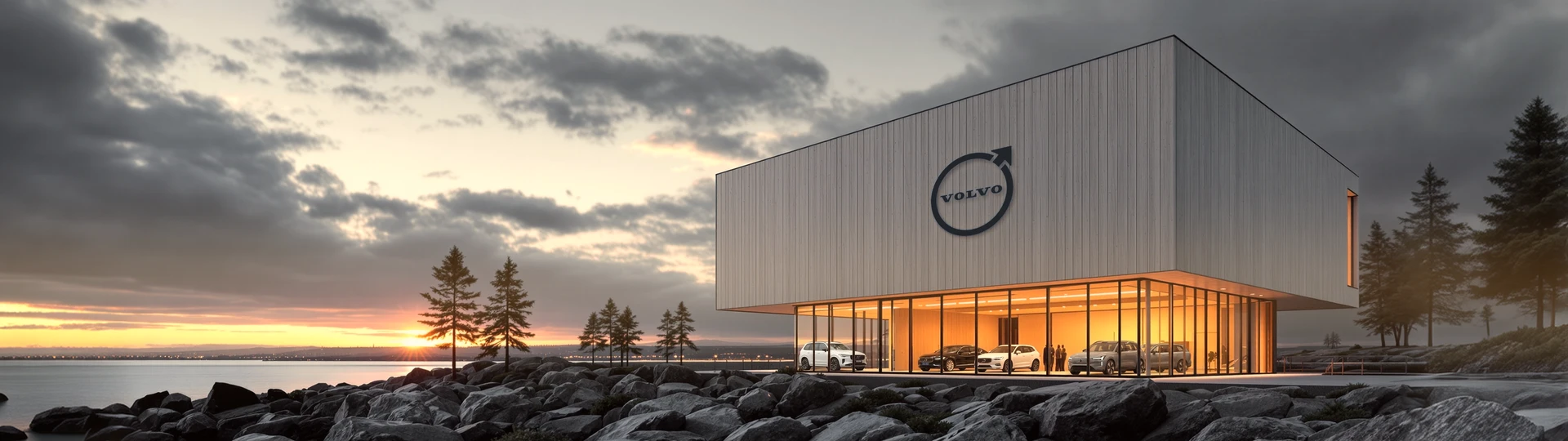 Здание Volvo со знаком марки на фасаде, вечер