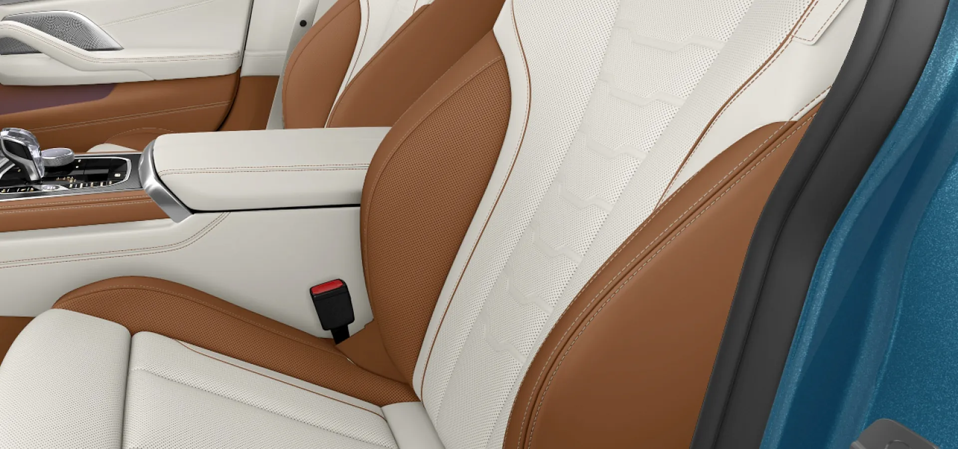 Кресло M850i в двух цветах кожи Elfenbeinweiß и Tartufo