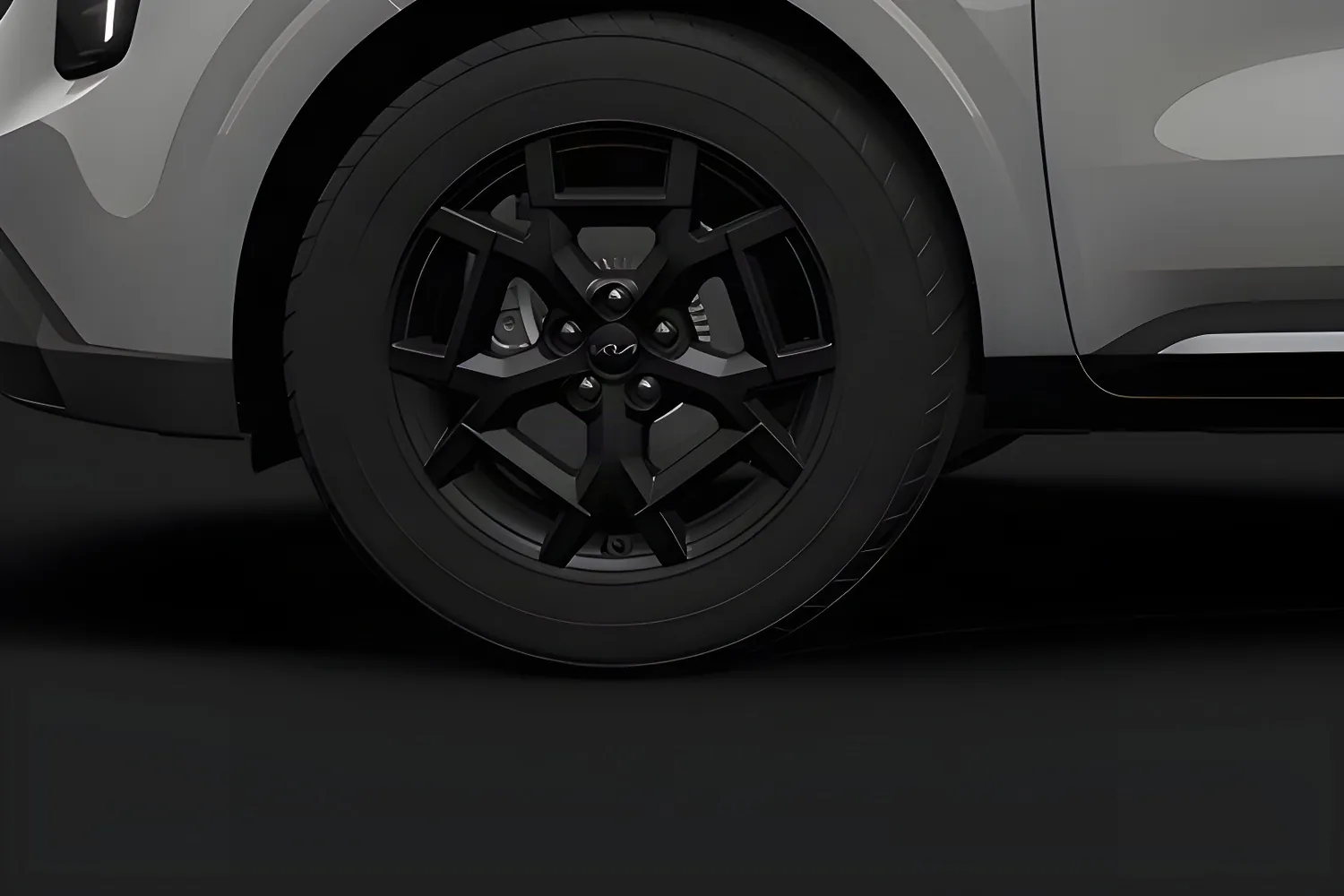 Kia Carnival: Колёса X-Line 19 дюймов