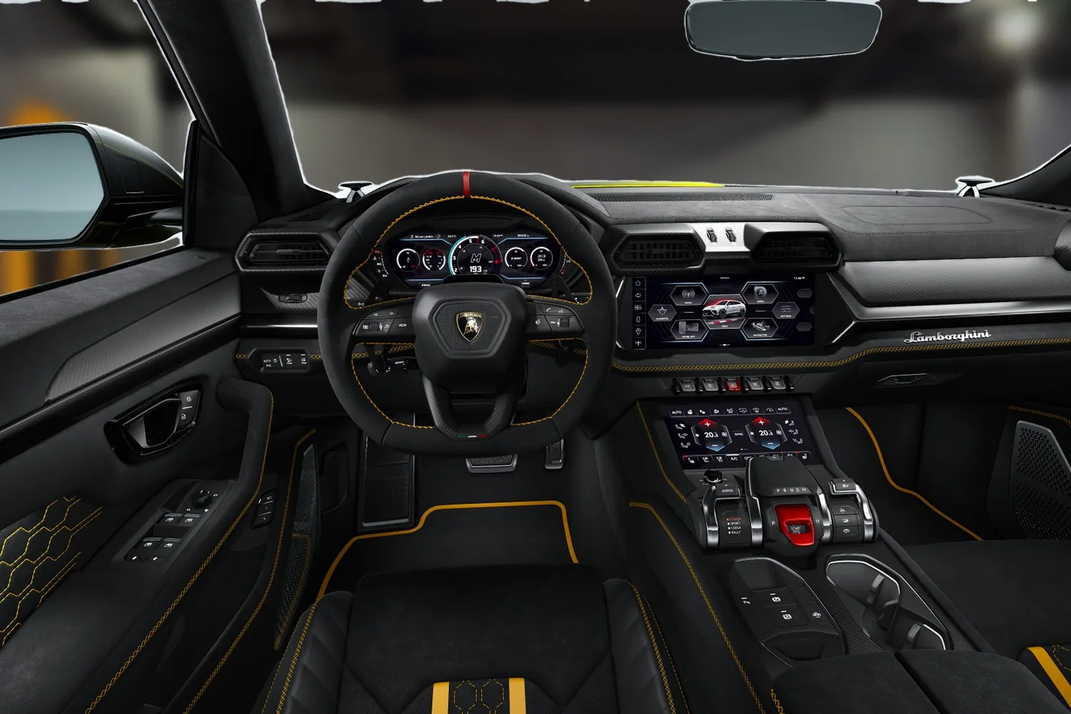 Lamborghini Urus: Три экрана и селектор Tamburo