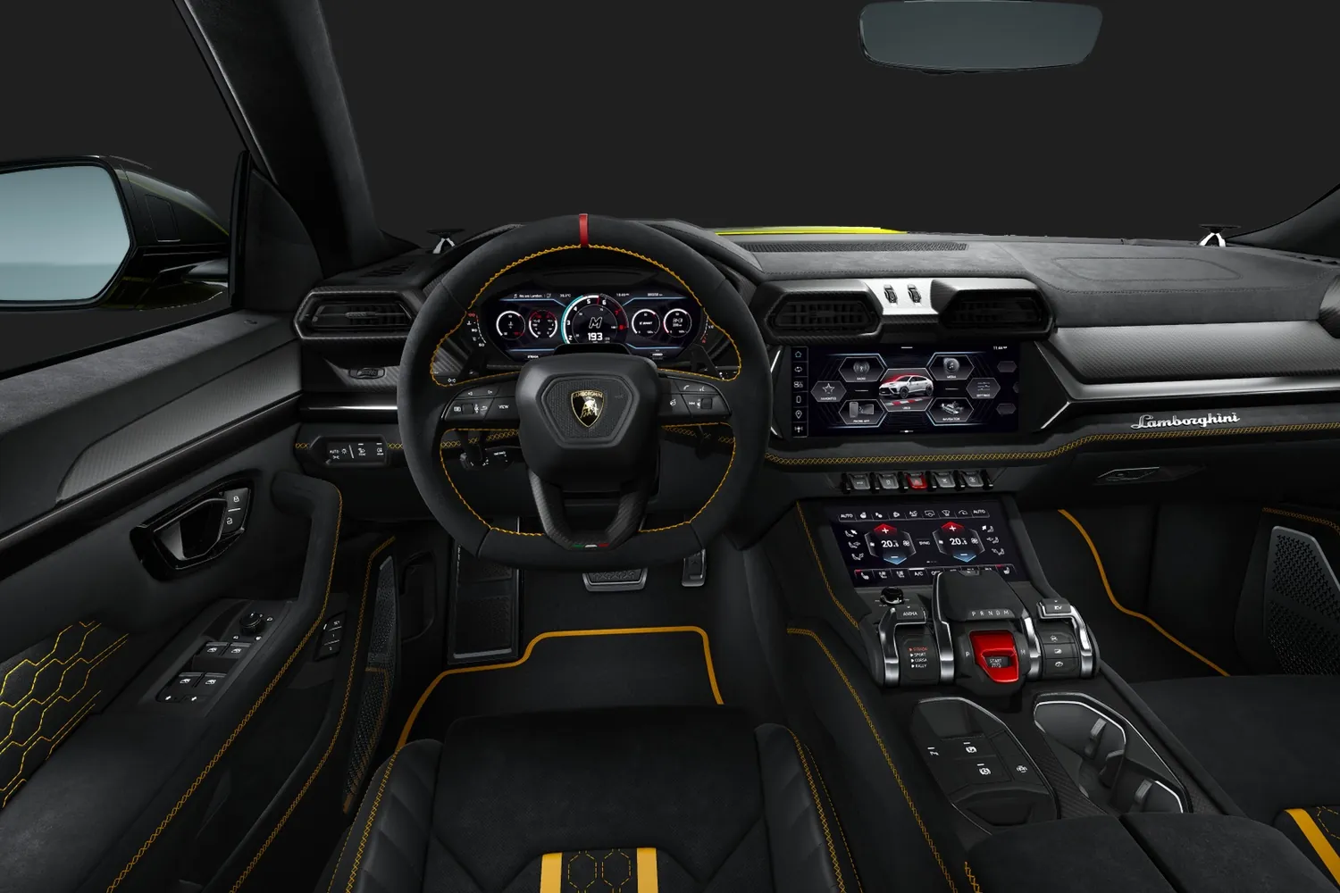Lamborghini Urus: Три экрана и селектор Tamburo