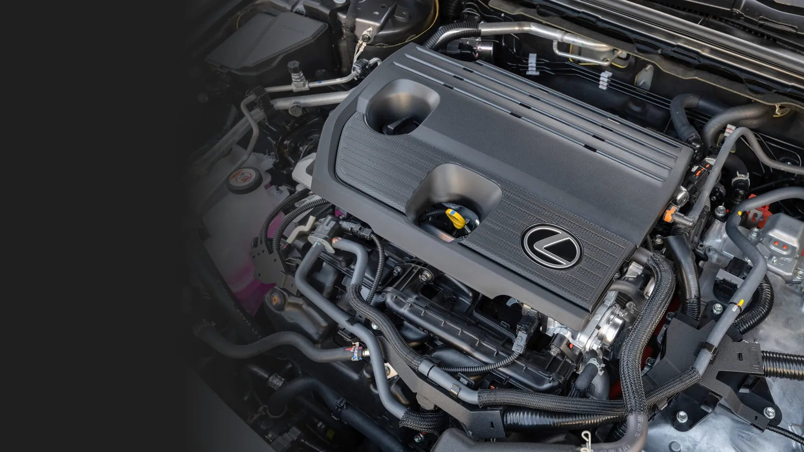 196 л.с. гибридной системы ES 300h с мотором 2,5 литра