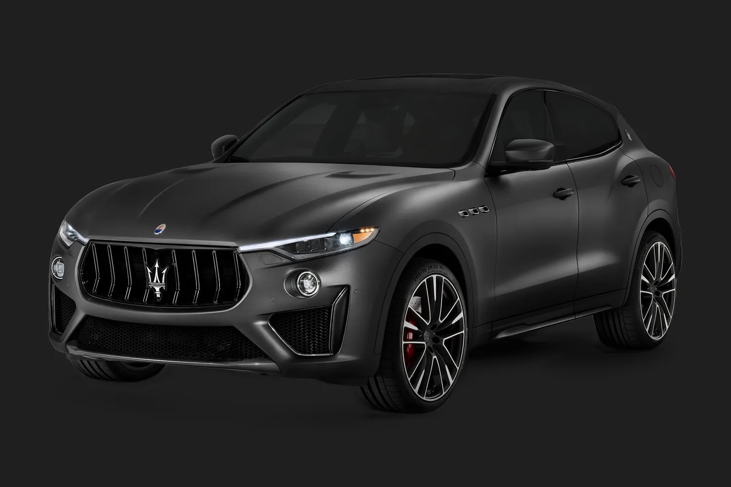 Maserati Levante: Levante Trofeo, первый Levante на V8