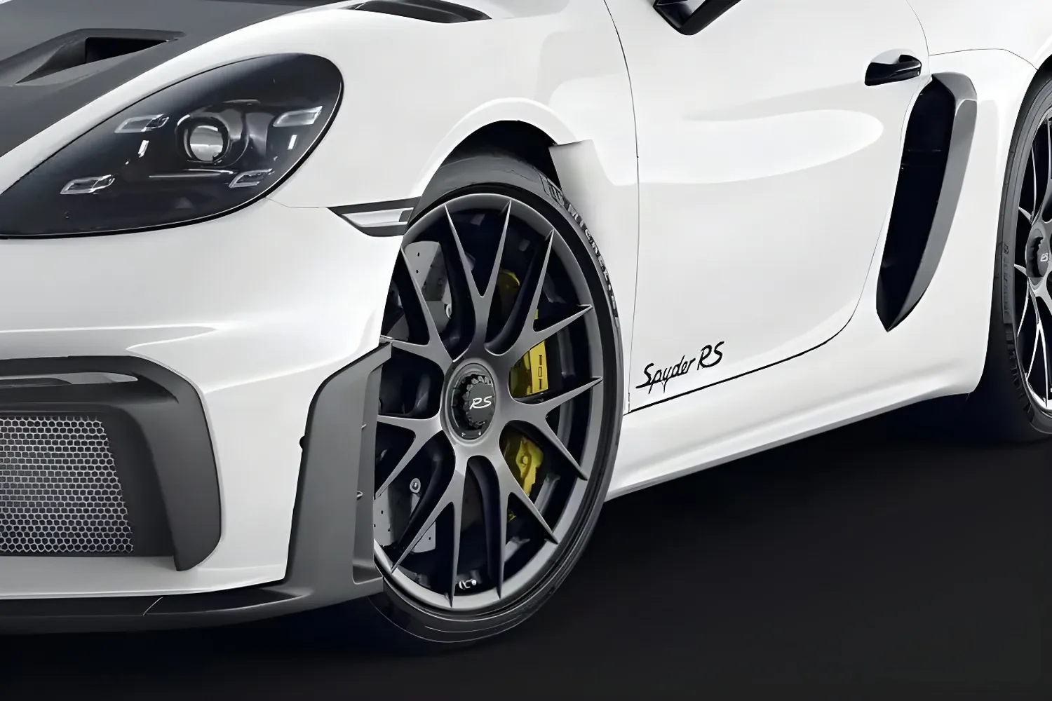 Porsche 718 Spyder RS: Магниевые диски и жёлтые суппорты Spyder RS