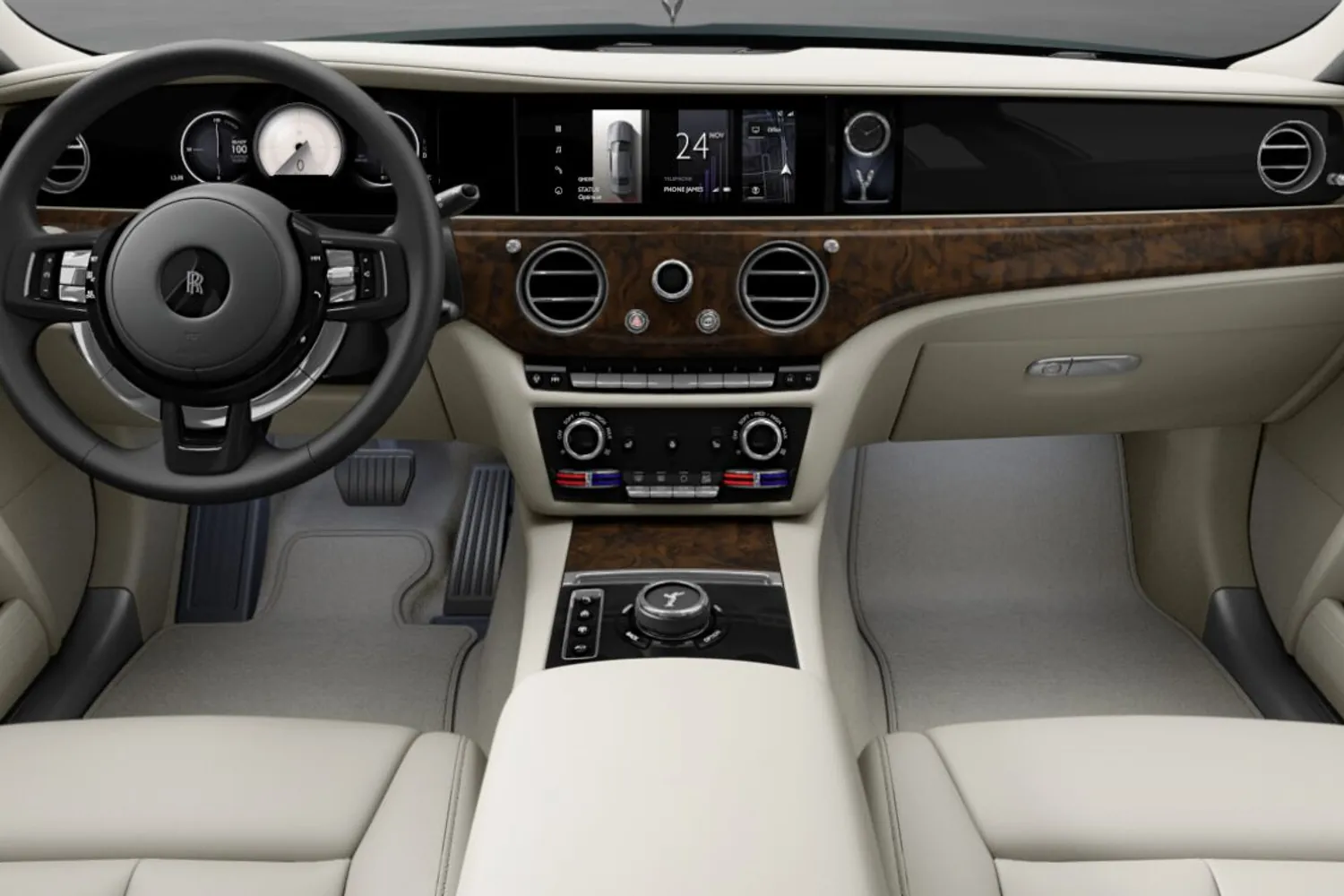 Rolls Royce Ghost II: Стекло над приборами и ореховый кап
