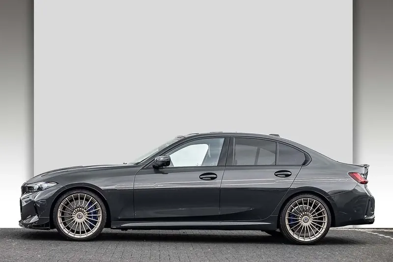 Заказать Alpina B3 GT 2025 3.0 л 529 л.с Бензин с пробегом 10 км, Автомат, Полный привод, цвет Серый, поставка из Германия, доставка по РФ B3 GT - фото 3