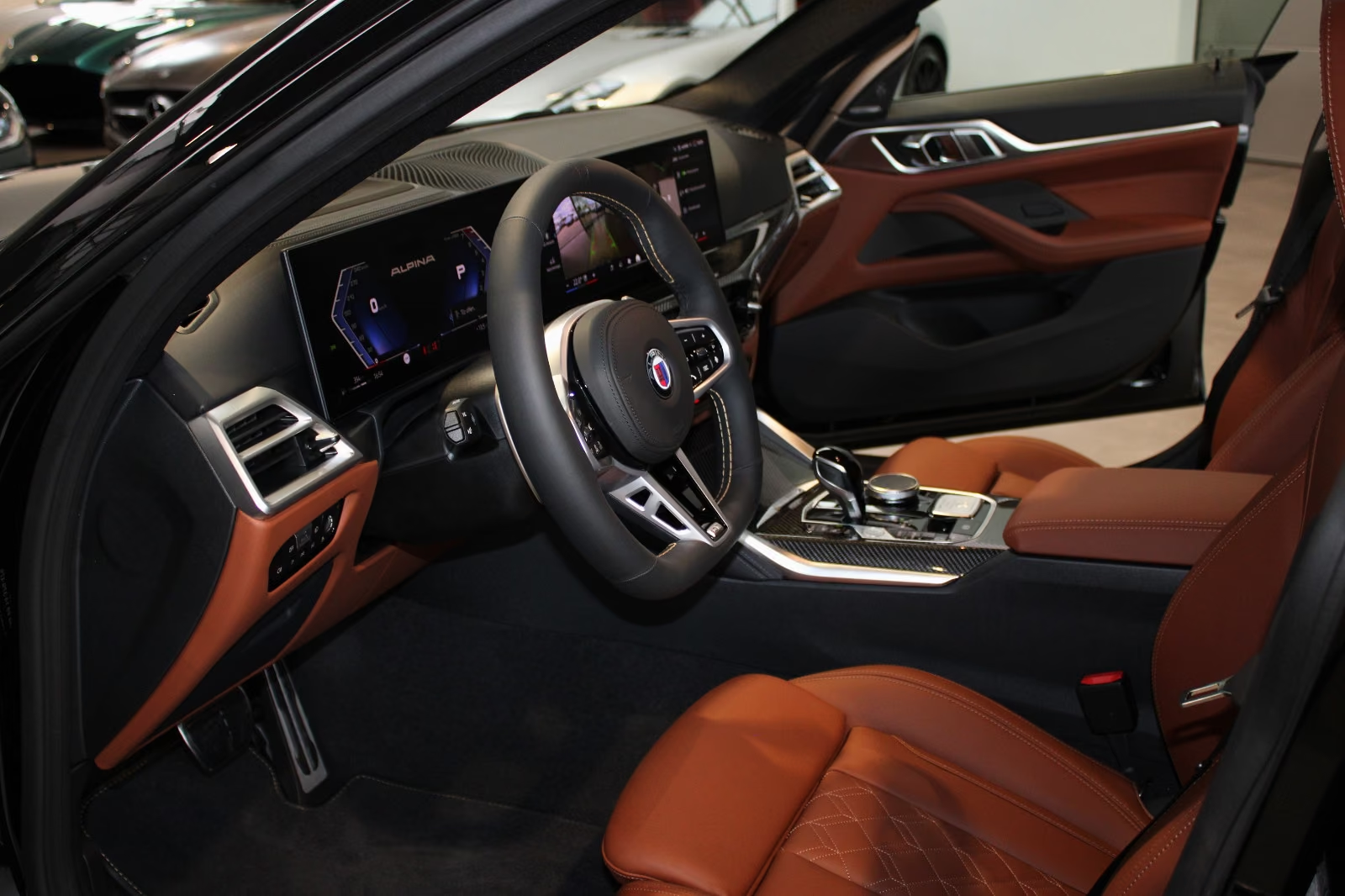 Новый Alpina B4 GT Gran Coupé 2026 3.0 л 529 л.с Бензин в кузове Чёрный, коробка — Автомат, привод — Полный привод, страна производства — Германия, фото 12