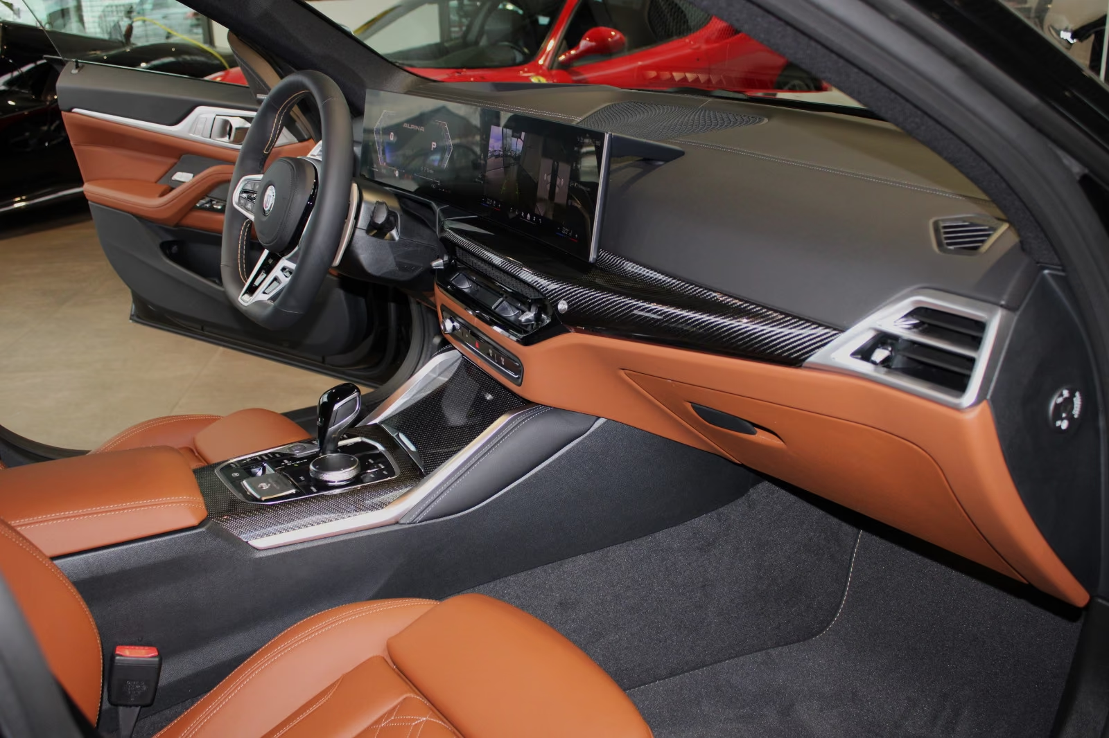Оформить заказ на Alpina B4 GT Gran Coupé 2026 3.0 л 529 л.с Бензин, коробка: Автомат, привод: Полный привод, доставка по России, салон в Москве, фото 14