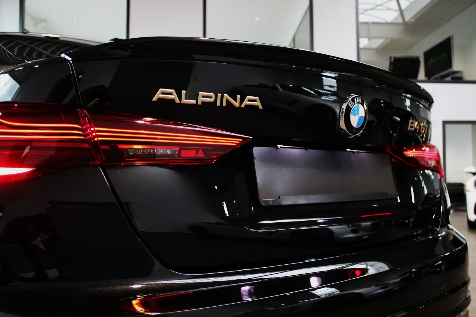 Выбор покупателей — Alpina B4 GT Gran Coupé 2026 3.0 л 529 л.с Бензин, пробег 100 км, Чёрный, привезён из Германия, доставка по РФ, фото 6