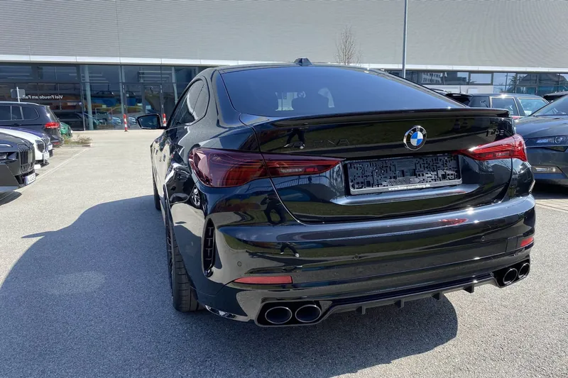 Заказать Alpina D4 S Gran Coupé ALLRAD 2026 3.0 л 355 л.с Дизель с пробегом 10 км, Автомат, Полный привод, цвет Чёрный, поставка из Германия, доставка по РФ D4 S Gran Coupé ALLRAD - фото 3