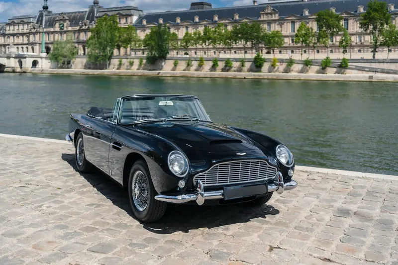 Заказать Aston Martin DB5 Convertible 1964 4.0 л 282 л.с Бензин с пробегом 53 000 км, Механика, Задний привод, цвет Чёрный, поставка из Франция, доставка по РФ DB5 Convertible — фото 3