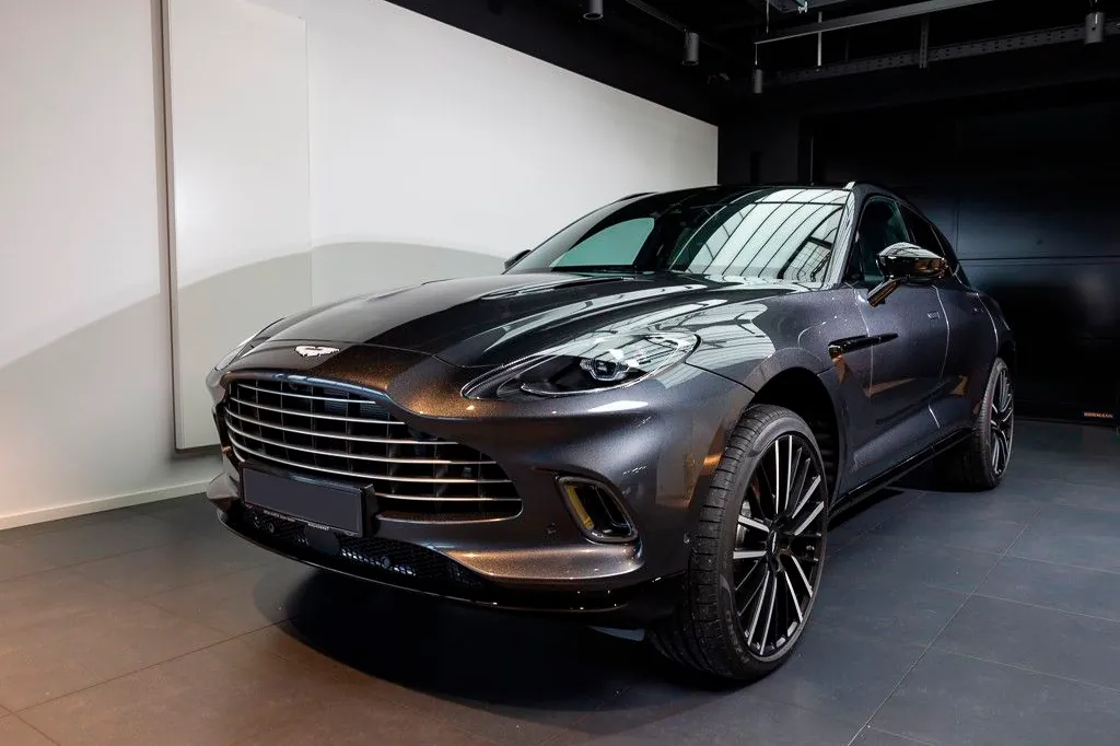 Aston Martin DBX