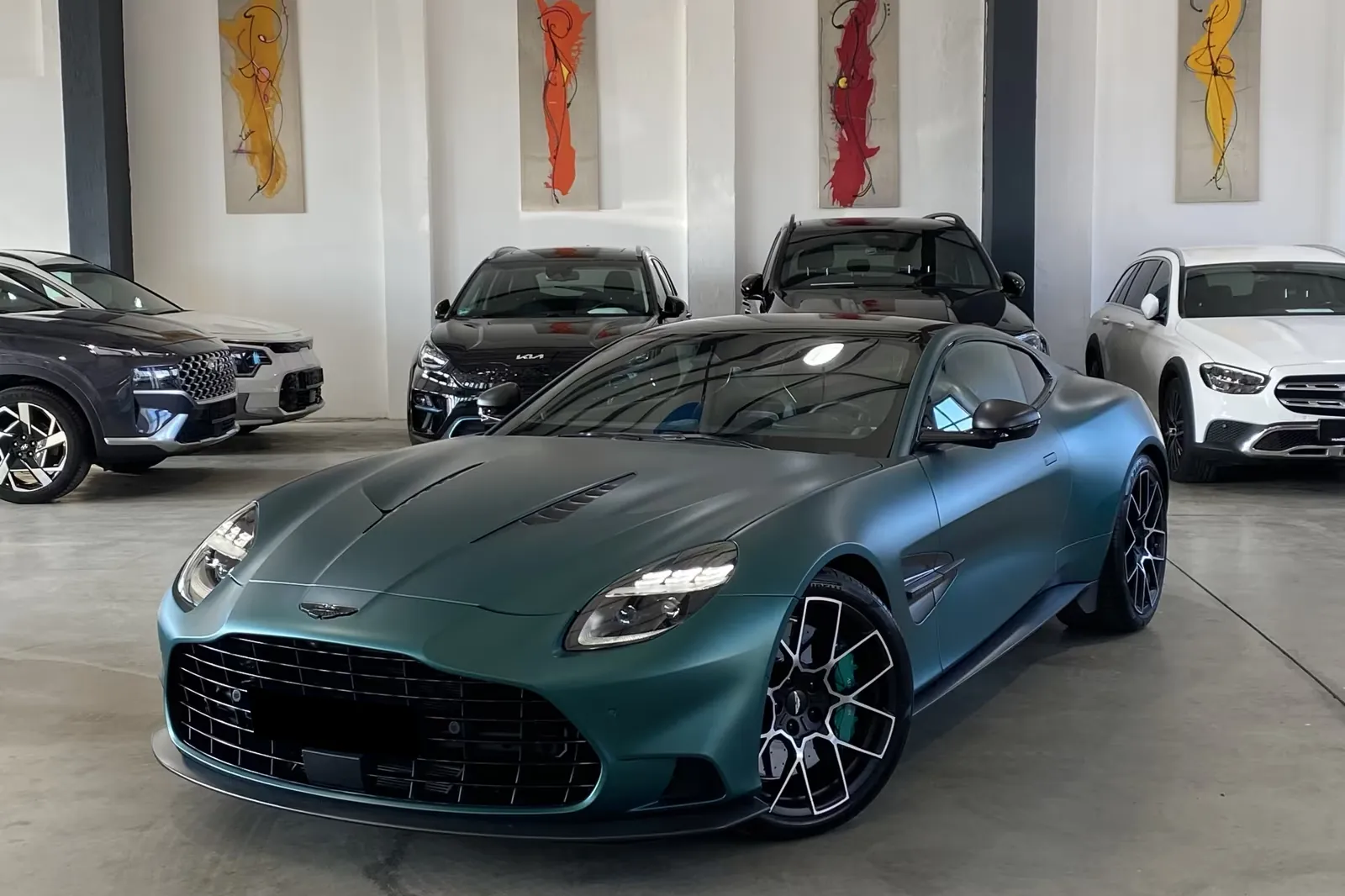 Aston Martin Vanquish