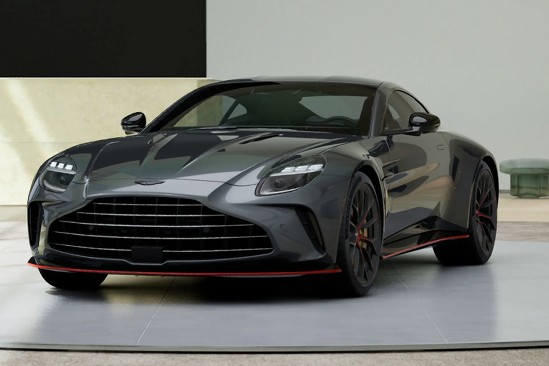 Заказать Aston Martin Vantage S 2026 4.0 л 680 л.с Бензин с пробегом 0 км, Автомат, Задний привод, цвет Серый, поставка из Великобритания, доставка по РФ