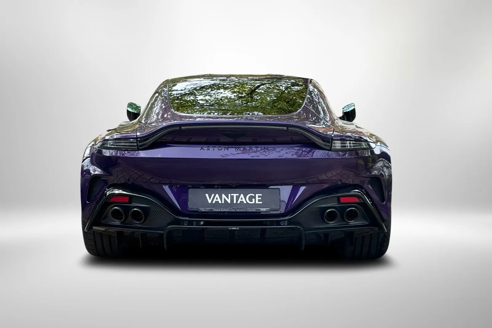 Новый Aston Martin Vantage V8 Coupe 2026 4.0 л 665 л.с Бензин: Задний привод, Фиолетовый, коробка — Автомат, привезён из Германия, доставка по регионам, фото 5