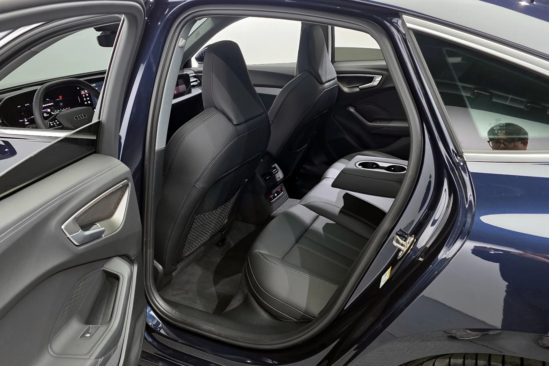 Автомобиль Audi A5 40 TFSI Quattro S Line 2025 2.0 л 204 л.с Бензин, Синий, пробег 5 663 км, производство — Германия, доставка по РФ