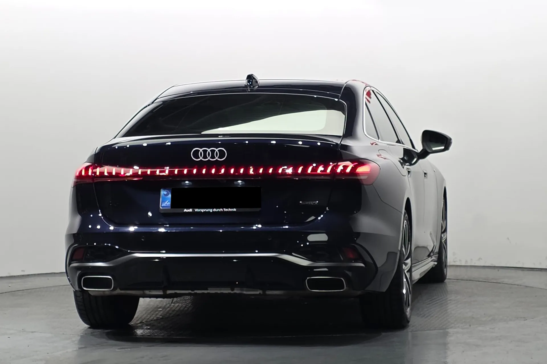 Купить Audi A5 40 TFSI Quattro S Line 2025 2.0 л 204 л.с Бензин, Синий, Автомат, Полный привод — авто из Германия, с доставкой по всей России