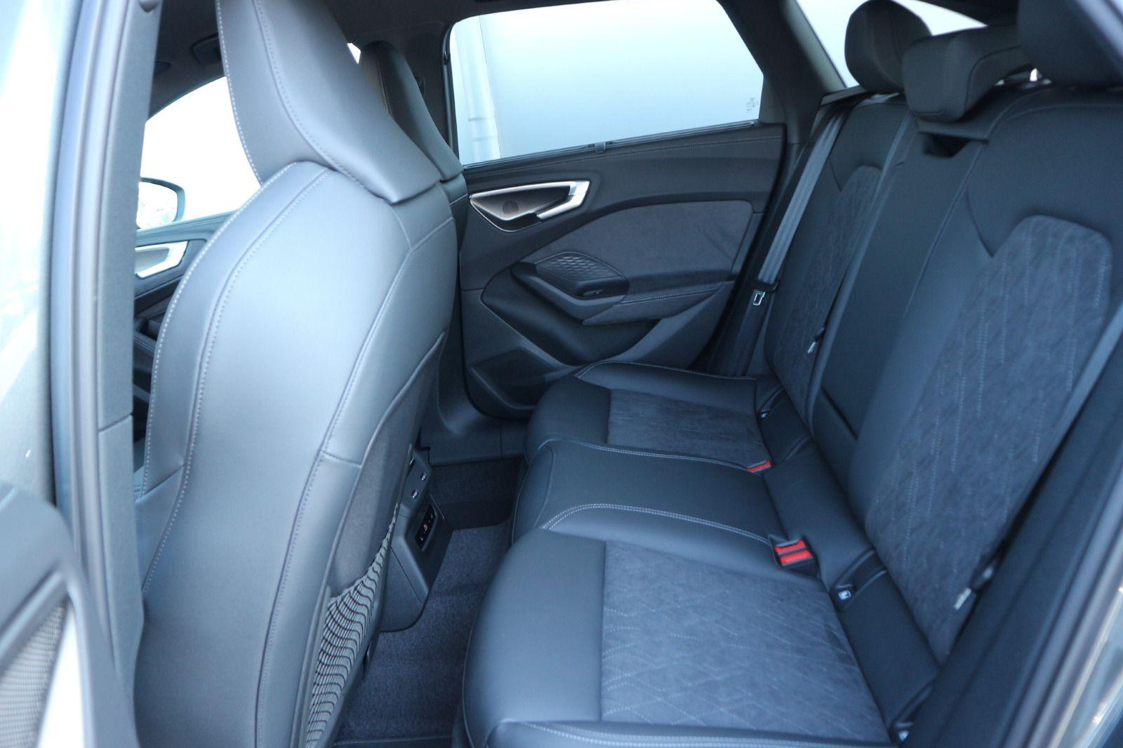 Audi A5 Avant e-hybrid quattro S line 2026 2.0 л 367 л.с Гибрид, пробег 10 км, Серый цвет, коробка Автомат, привод Полный привод, авто из Германия, фото 15