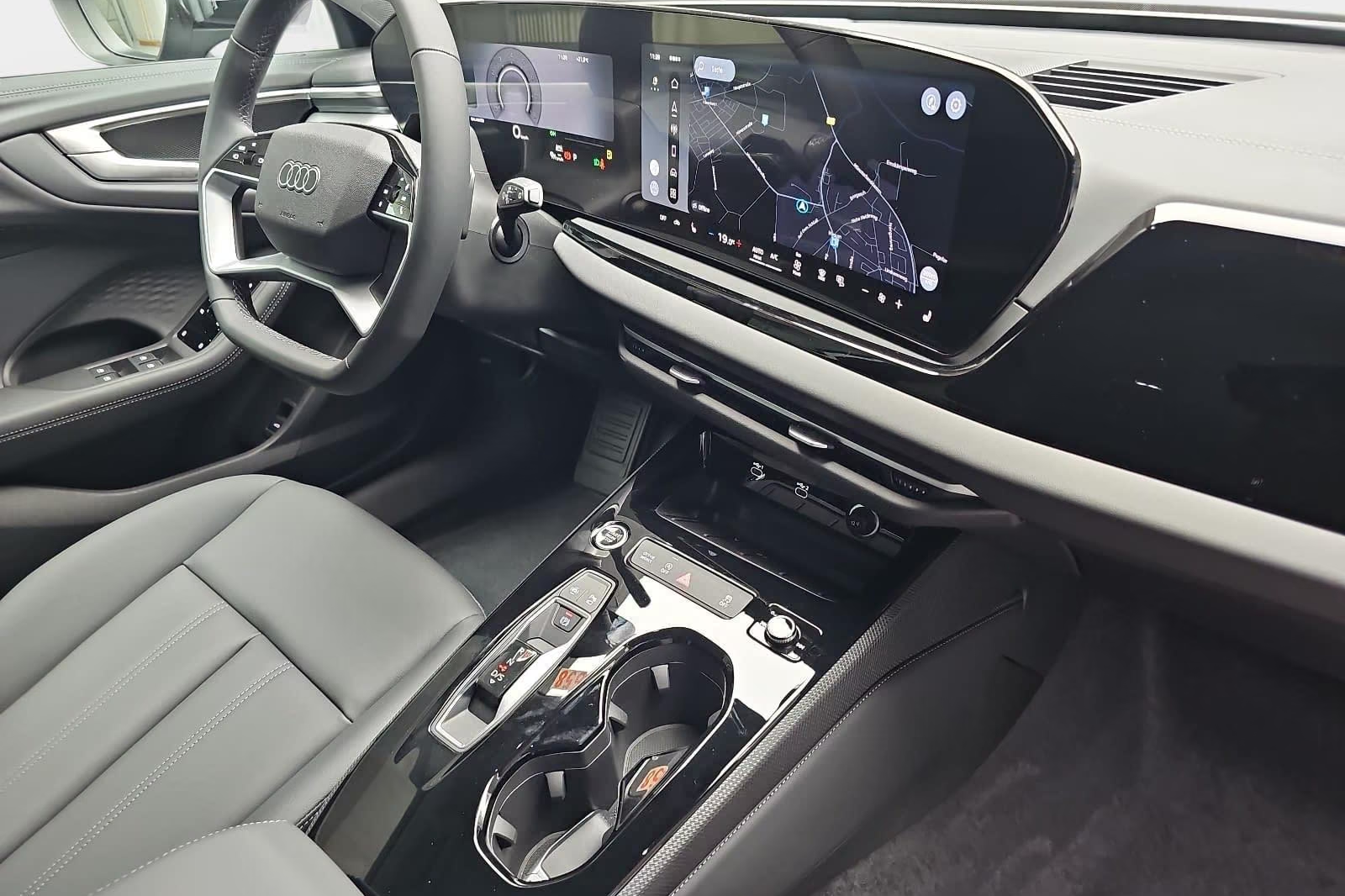 Официальная поставка Audi A5 AVANT TFSI S-TRONIC S-LINE 2026 2.0 л 150 л.с Бензин, Чёрный, Автомат, Передний привод, привезён из Германия, фото 16