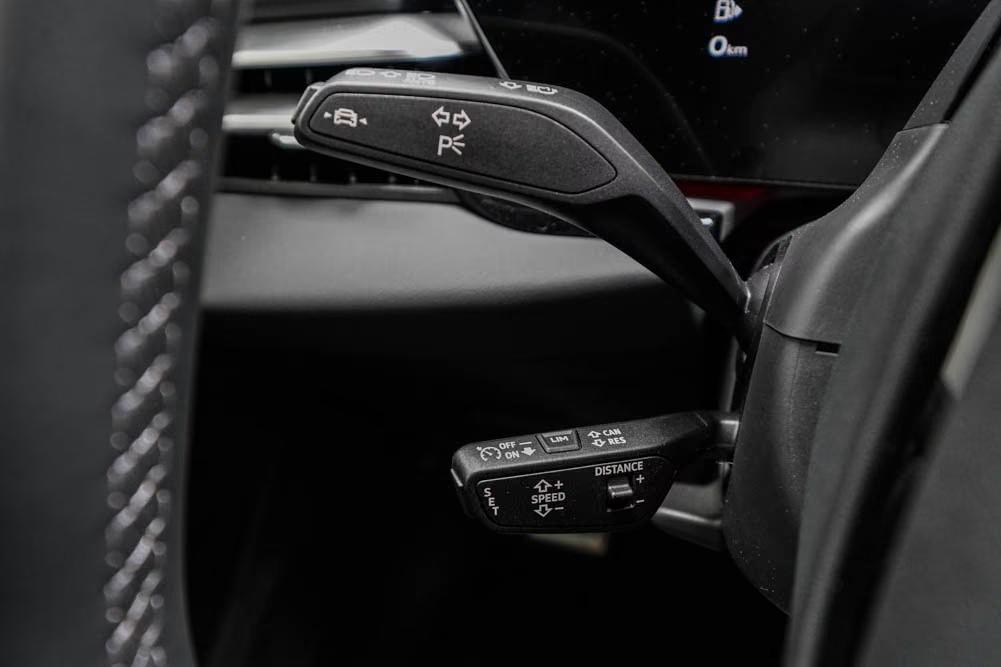 Автомобиль Audi A5 Avant 40 TFSI quattro S tronic, S-line 2026 2.0 л 204 л.с Бензин, Серый, пробег 20 км, производство — Германия, доставка по РФ, фото 9