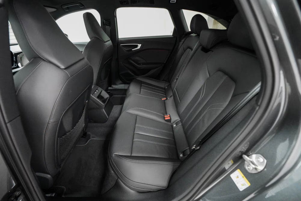 Audi A5 Avant 40 TFSI quattro S tronic, S-line 2026 2.0 л 204 л.с Бензин, пробег 20 км, Серый цвет, коробка Автомат, привод Полный привод, авто из Германия, фото 15