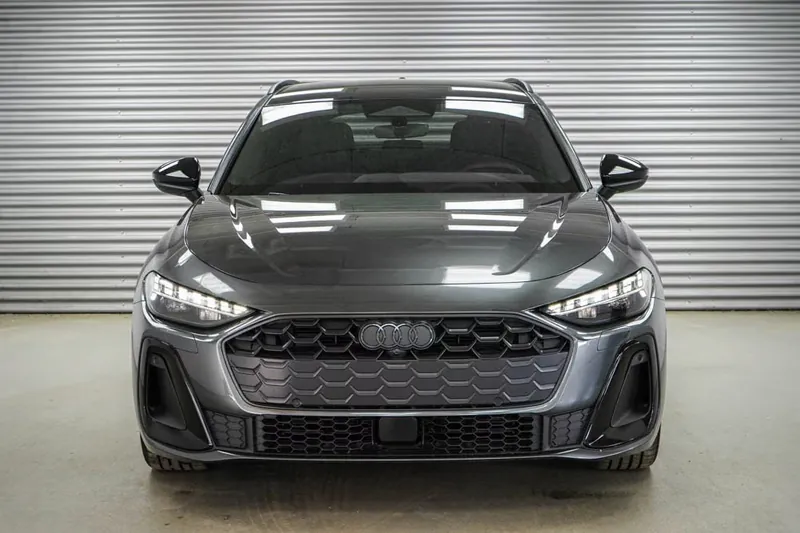 Audi A5 Avant 40 TFSI quattro S tronic, S-line 2026 2.0 л 204 л.с Бензин, новый авто, Полный привод, Автомат, цвет Серый, страна-производитель — Германия A5 Avant 40 TFSI quattro S tronic, S-line - фото 3