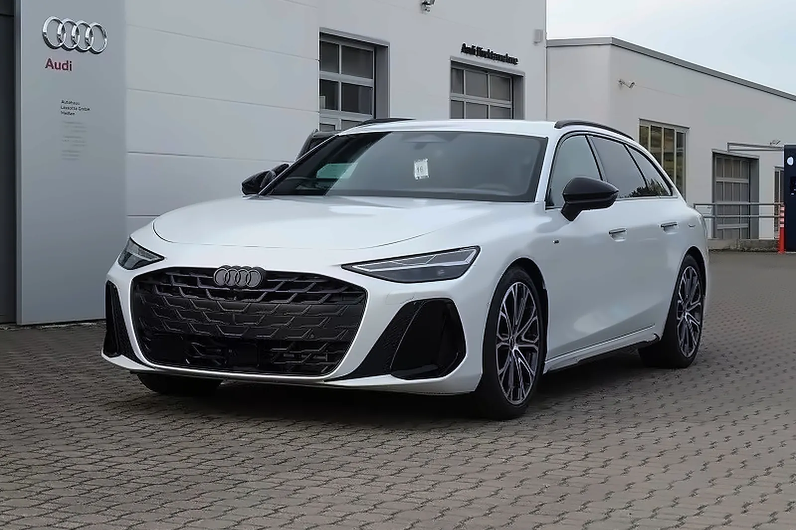Audi A6 Avant 55 TFSI e quattro S Line (plug-in hybrid, Tech Plus) 2026, белый