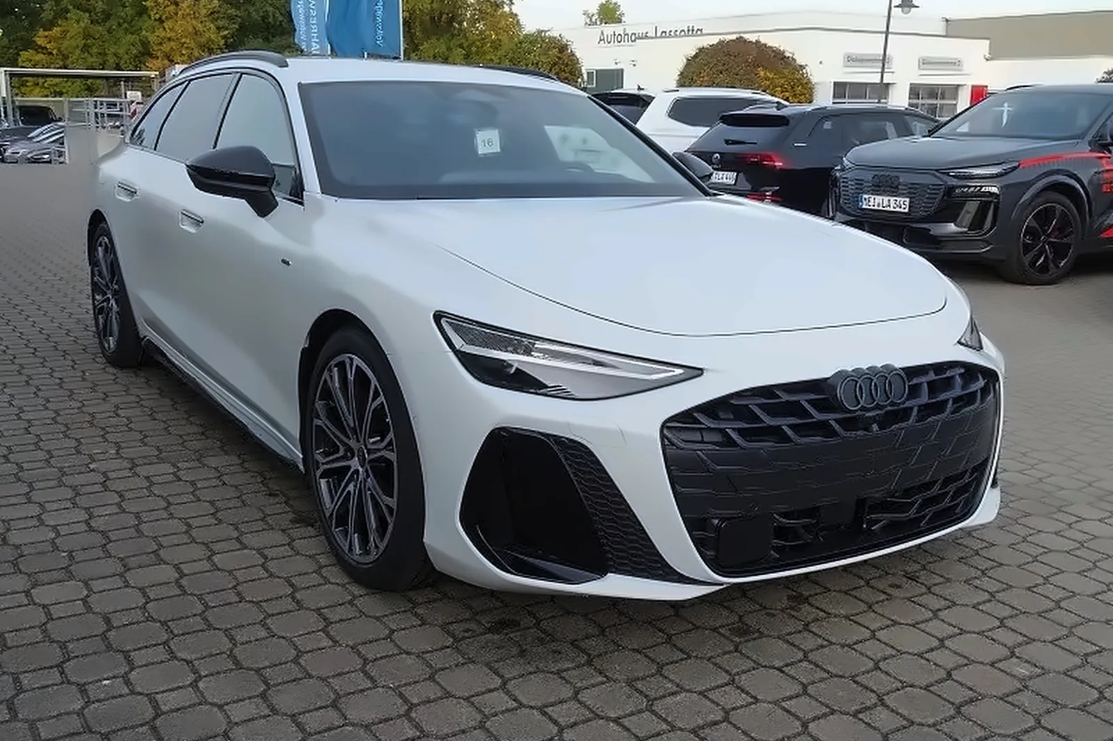Audi A6 Avant 55 TFSI e quattro S Line (plug-in hybrid, Tech Plus) 2026 2.0 л 367 л.с Гибрид, новый авто, Полный привод, Автомат, цвет Белый, страна-производитель — Германия, фото 1