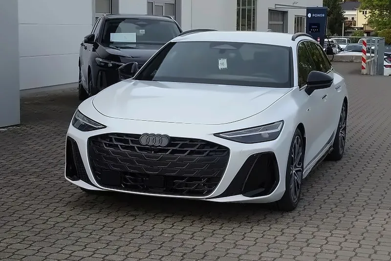 Заказать Audi A6 Avant 55 TFSI e quattro S Line (plug-in hybrid, Tech Plus) 2026 2.0 л 367 л.с Гибрид с пробегом 500 км, Автомат, Полный привод, цвет Белый, поставка из Германия, доставка по РФ A6 Avant 55 TFSI e quattro S Line (plug-in hybrid, Tech Plus) - фото 3