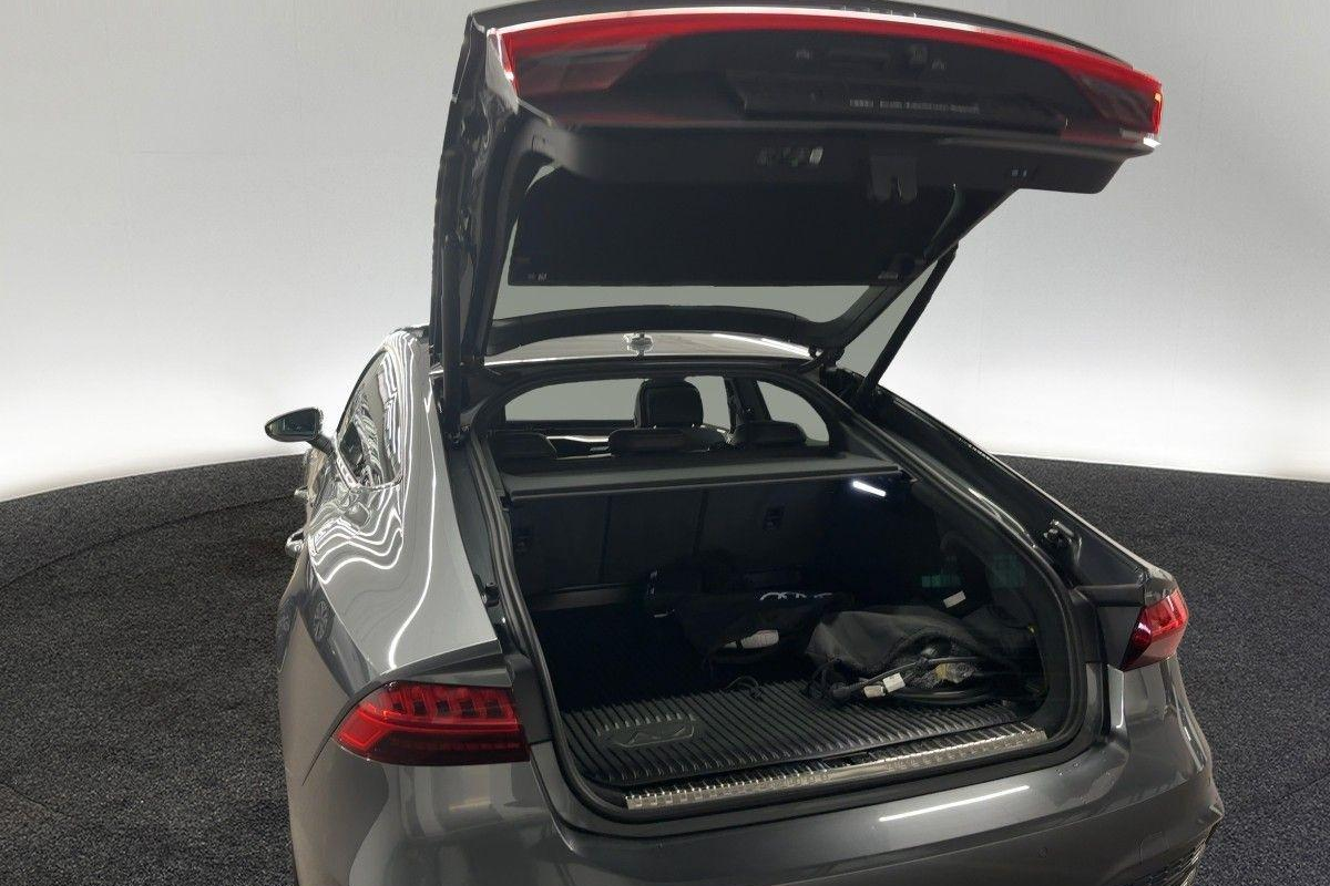 Купить Audi A7 Sportback 55 TFSI e quattro S tronic, S line 2026 2.0 л 367 л.с Гибрид, Серый, Автомат, Полный привод — авто из Германия, с доставкой по всей России, фото 3