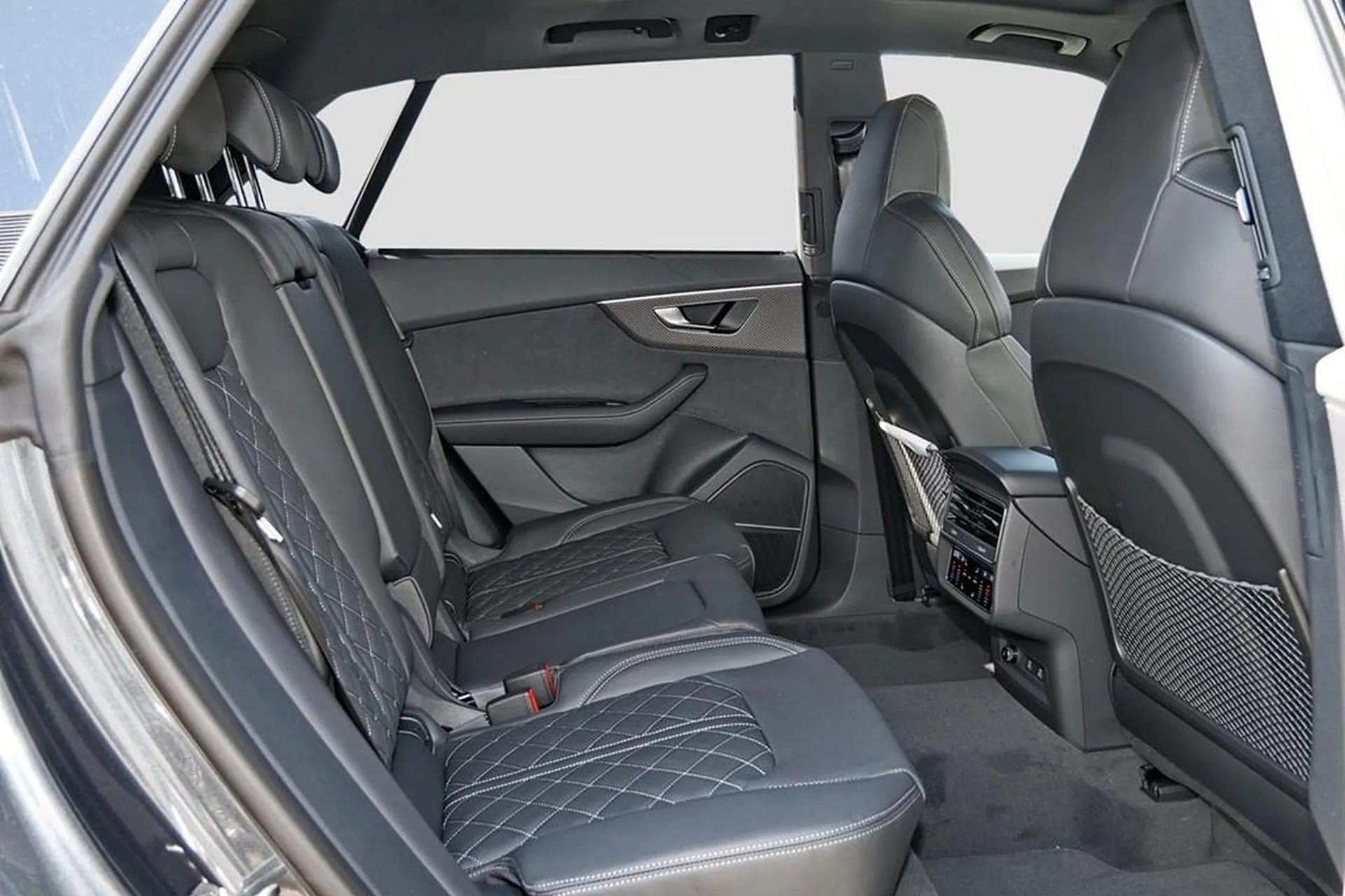 Заказать Audi Audi Q8 50 TDI 2026 3.0 л 286 л.с Дизель, Серый, Полный привод, Автомат — поставка из Германия, доставка по России и СНГ