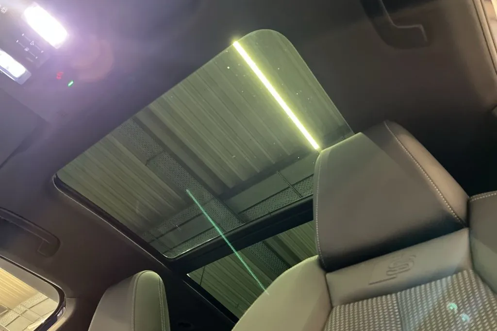 Audi Q4 35 e-tron 2025 1.0 л 170 л.с Электричество, пробег 4 000 км, Синий, Задний привод, Автомат, авто из Германия, доставка по РФ