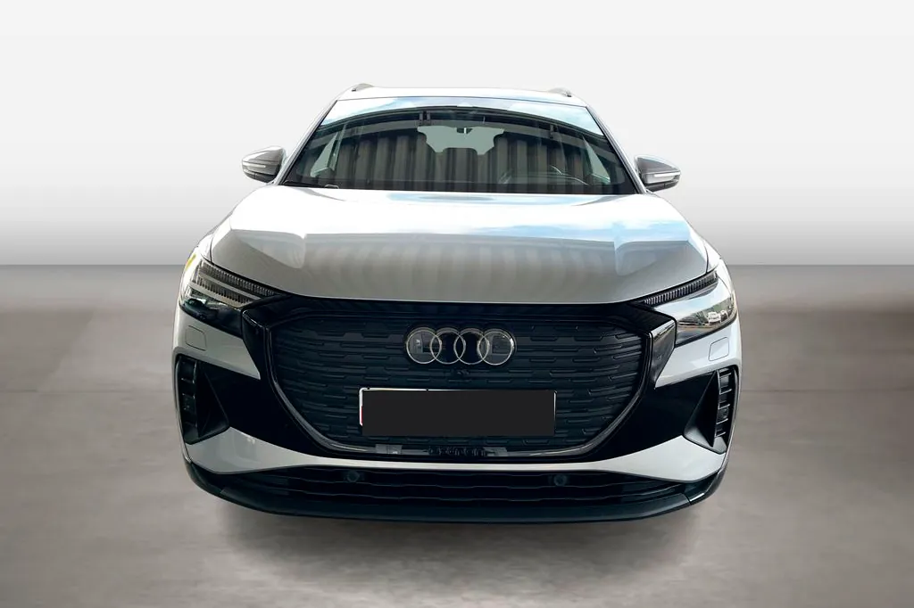 Audi Q4 35 e-tron 2025 1.0 л 170 л.с Электричество, новый авто, Задний привод, Автомат, цвет Серебристый, страна-производитель — Германия