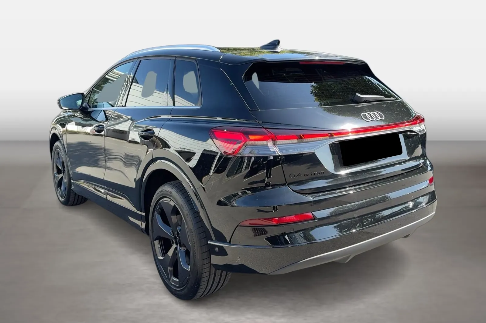 Новый Audi Q4 e-tron 2026 0.0 л 204 л.с Электричество: Задний привод, Чёрный, коробка — Автомат, привезён из Германия, доставка по регионам, фото 5