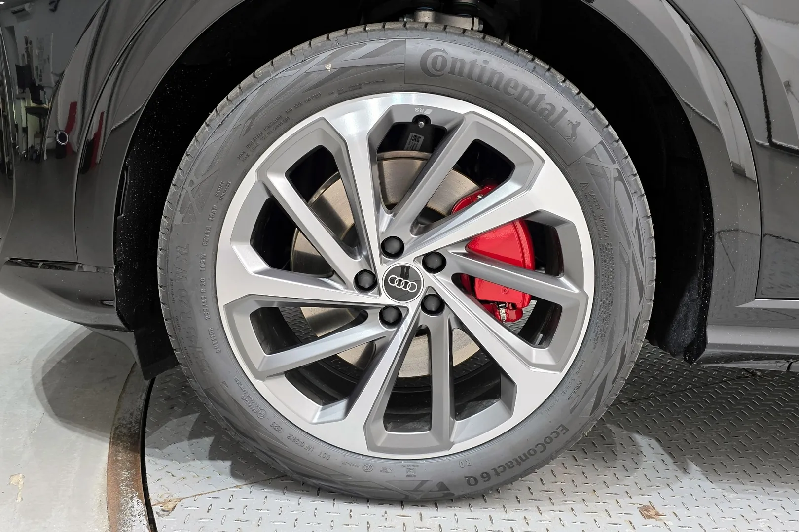 Audi Q5 40 TDI Quattro S Line Black Edition 2026 2.0 л 204 л.с Дизель, пробег 32 км, цвет кузова Чёрный, тип трансмиссии Автомат, привод Полный привод, из Германия