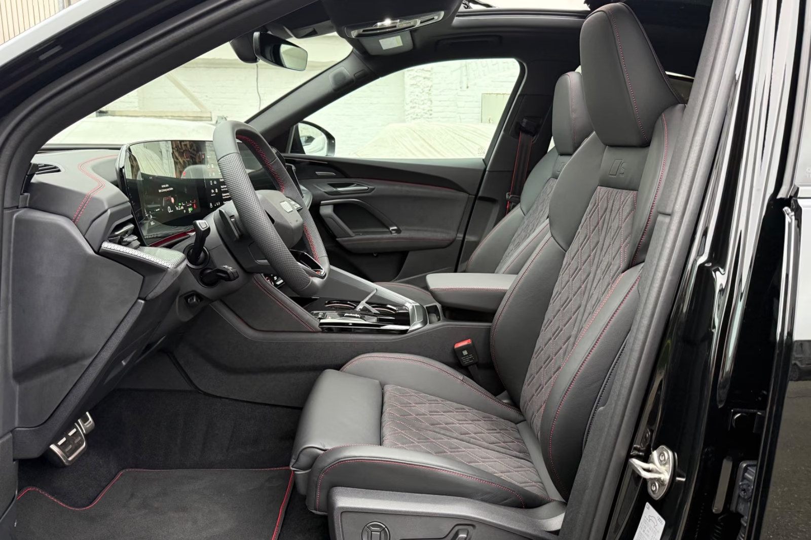 Audi Q5 TDI Sportback S line quattro 2026, чёрный, фото 27