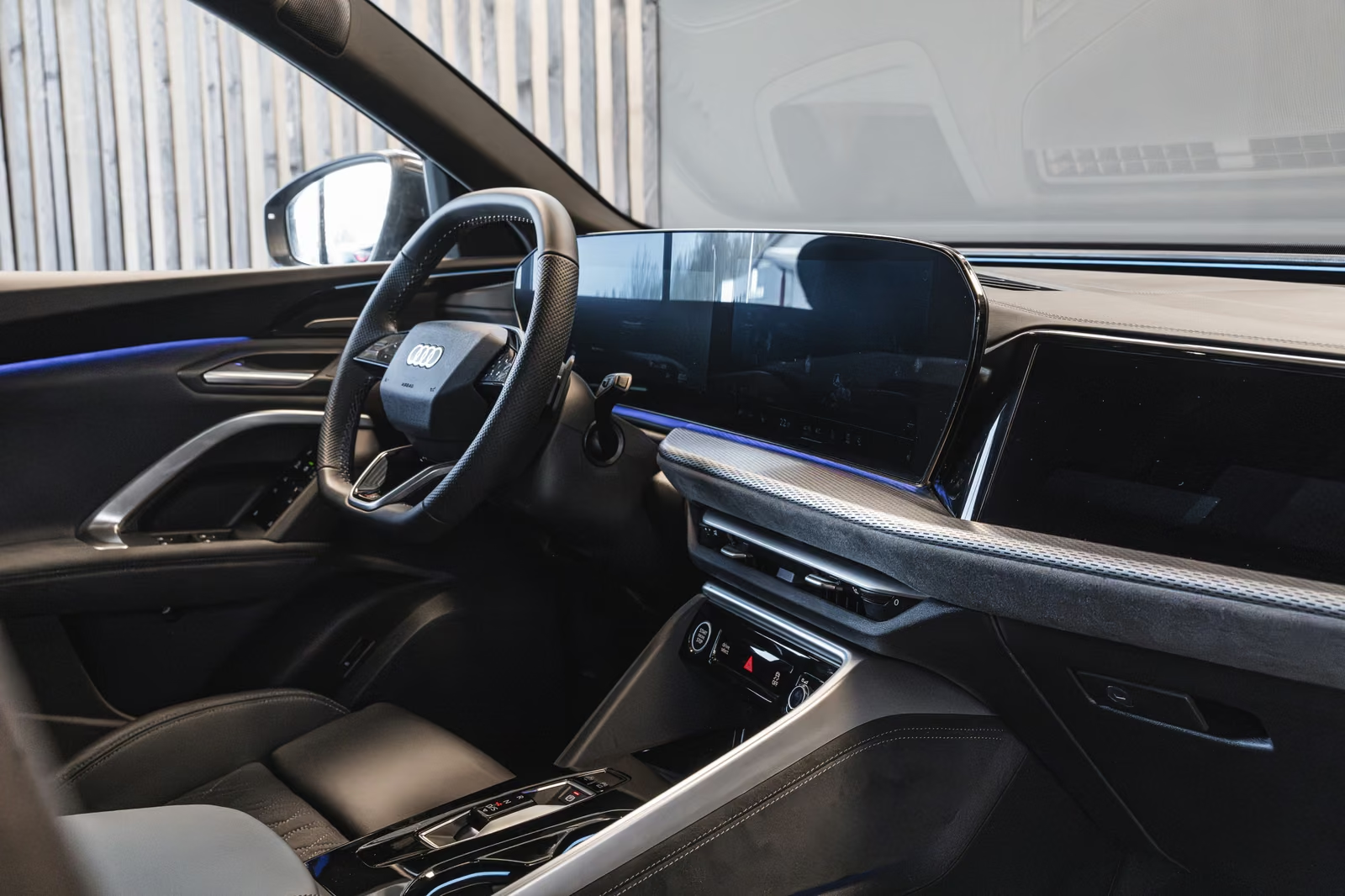 Автомобиль Audi Q5 40 TDI quattro S line 2026 2.0 л 204 л.с Дизель, Серый, пробег 50 км, производство — Германия, доставка по РФ, фото 9