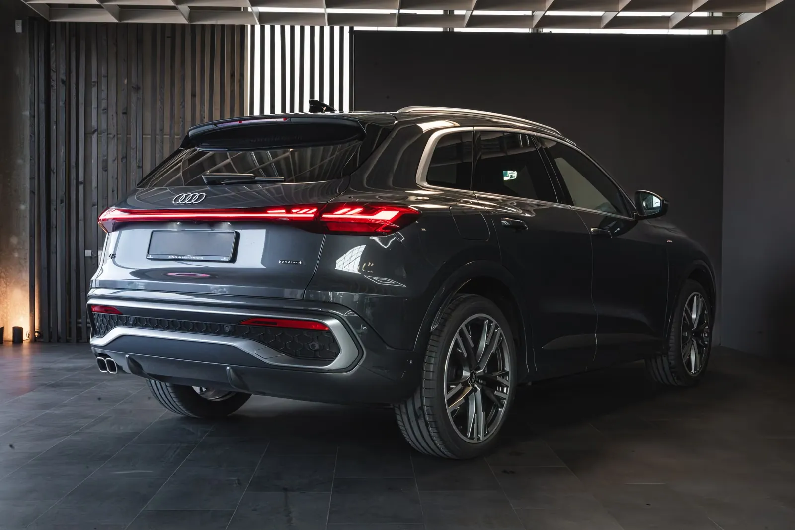 Выбор покупателей — Audi Q5 40 TDI quattro S line 2026 2.0 л 204 л.с Дизель, пробег 50 км, Серый, привезён из Германия, доставка по РФ, фото 6