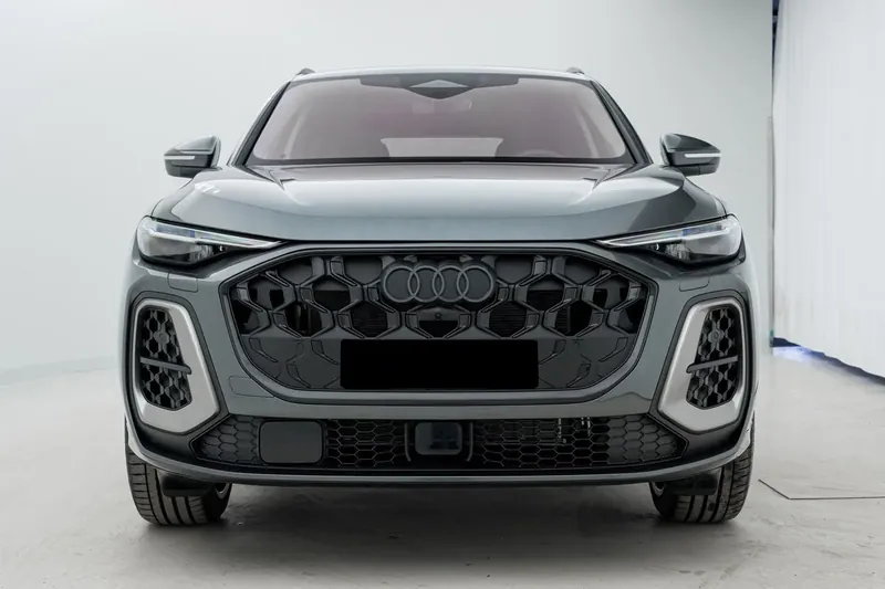 Audi Q5 Sportback edition one, S-line 2026 2.0 л 204 л.с Бензин, новый авто, Полный привод, Автомат, цвет Серый, страна-производитель — Германия Q5 TFSI Sportback edition one, S-line - фото 2