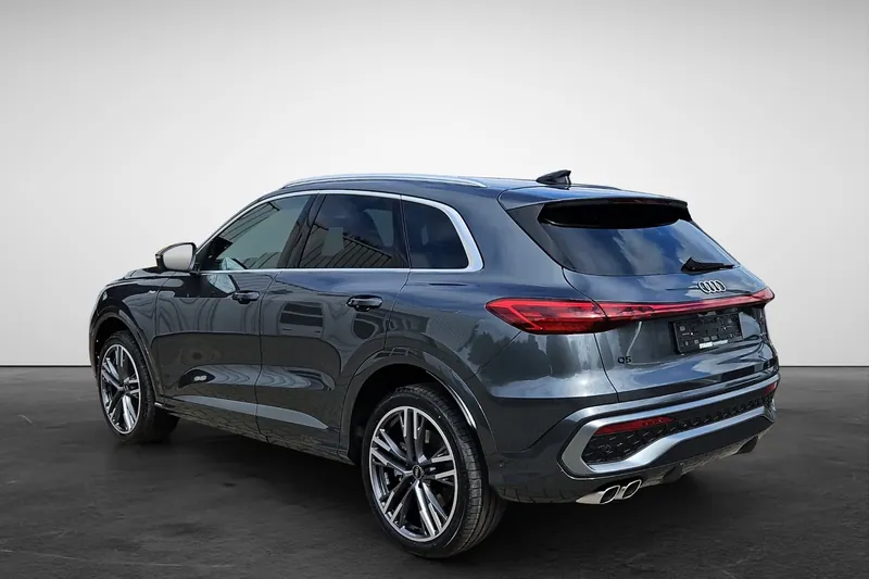Заказать Audi Q5 50 TDI quattro S-Line 2026 3.0 л 299 л.с Дизель с пробегом 10 км, Автомат, Полный привод, цвет Серый, поставка из Германия, доставка по РФ Q5 50 TDI quattro S-Line - фото 3