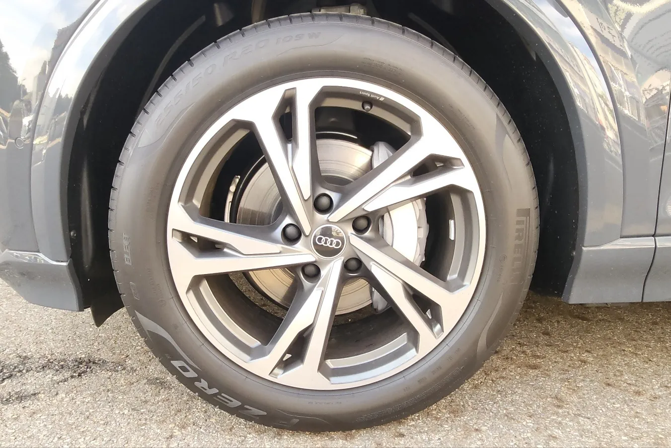 Купить Audi Q6 e-tron S line 2026 0.0 л 292 л.с Электричество с минимальным пробегом 357 км, Серый, доставим из Корея в любой город РФ, фото 13