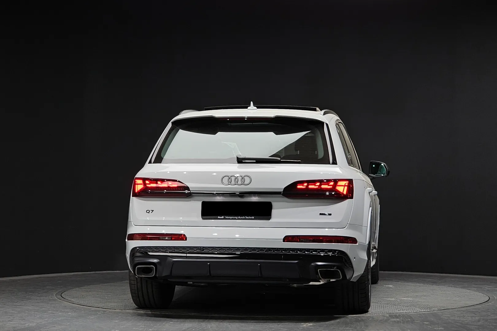 Купить Audi Q7 50 TDI Quattro Premium 2026 3.0 л 286 л.с Дизель, Белый, Автомат, Полный привод — авто из Германия, с доставкой по всей России