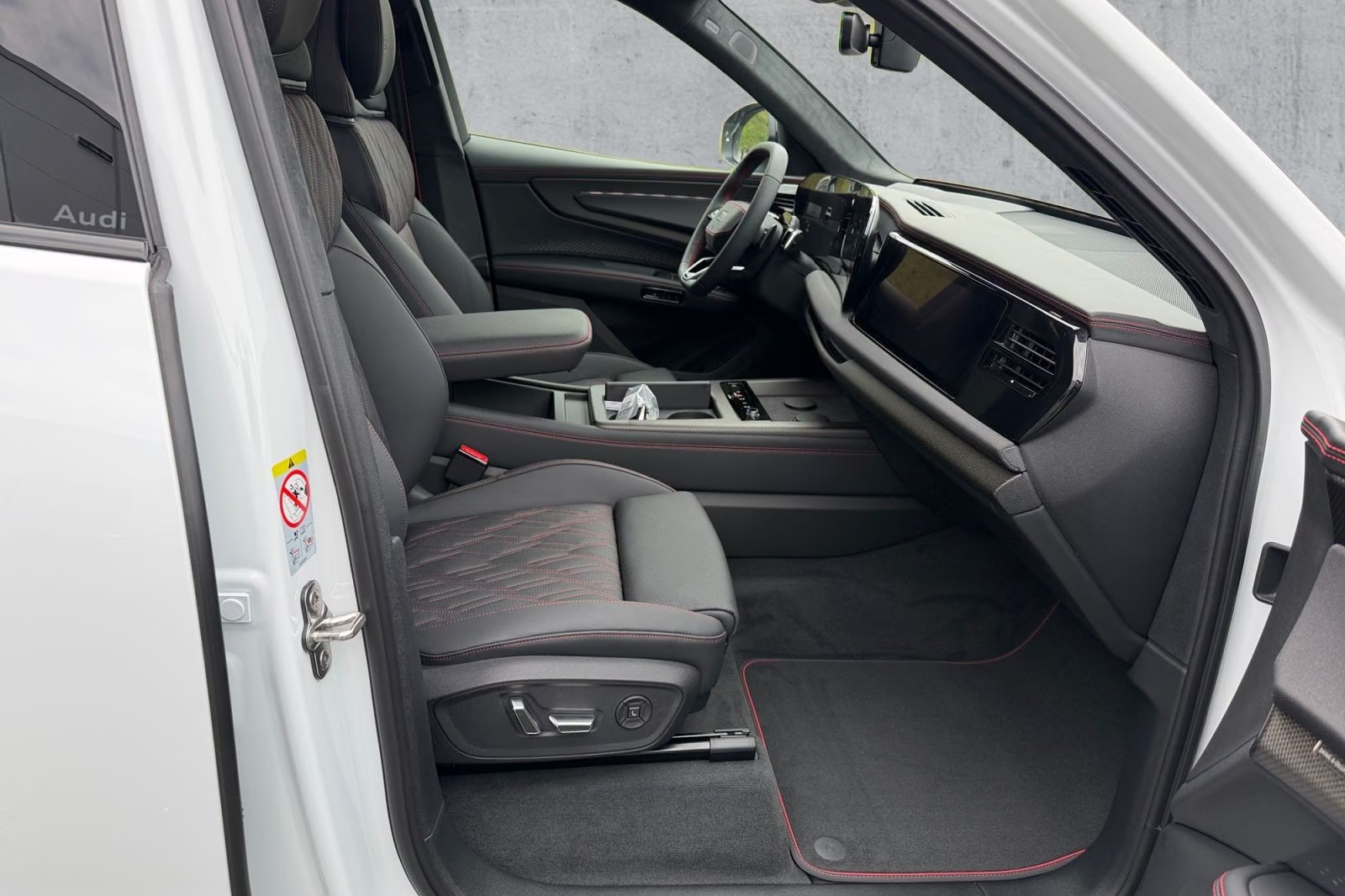 Audi Q7 50 TDI quattro 2026 3.0 л 299 л.с Дизель, пробег 10 км, Белый, Полный привод, Автомат, авто из Германия, доставка по РФ, фото 11