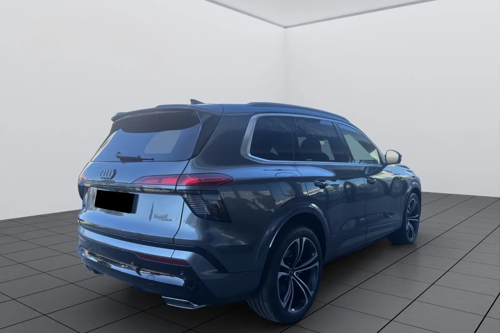 Audi Q7 50 TDI quattro S line 2026 3.0 л 299 л.с Дизель, новый авто, Полный привод, Автомат, цвет Серый, страна-производитель — Германия Q7 50 TDI quattro S line - фото 2