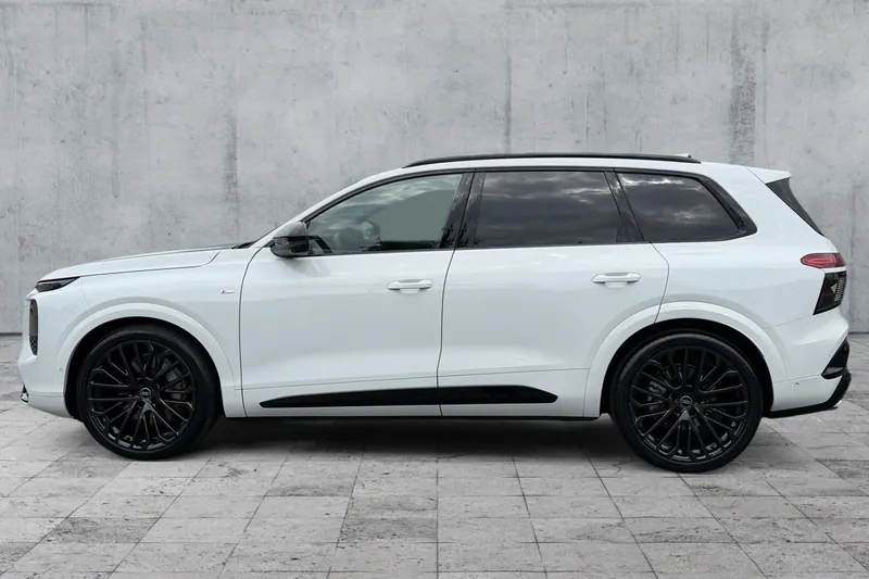 Заказать Audi Q7 50 TDI quattro 2026 3.0 л 299 л.с Дизель с пробегом 10 км, Автомат, Полный привод, цвет Белый, поставка из Германия, доставка по РФ Q7 50 TDI quattro - фото 3