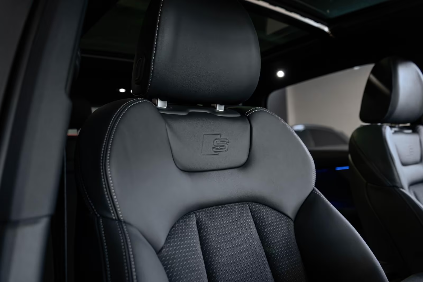 Доступен к заказу Audi Q7 50 TDI quattro S-Line 2026 3.0 л 286 л.с Дизель: Чёрный, коробка Автомат, привод Полный привод, осмотр и тест-драйв в Москве, фото 19